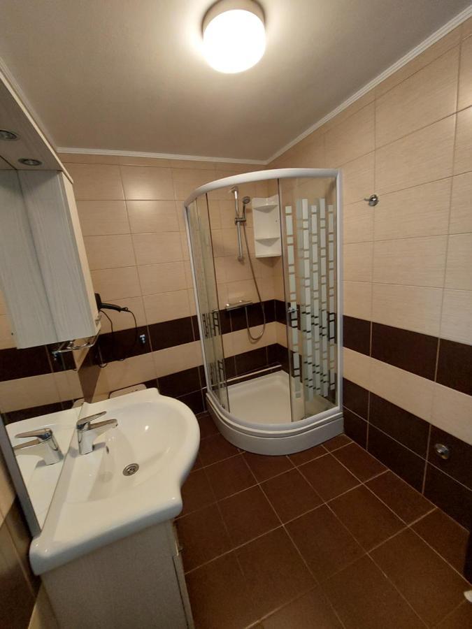 Holiday Baška Voda Eksteriør bilde