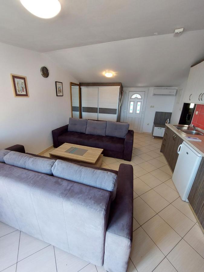 Holiday Baška Voda Eksteriør bilde